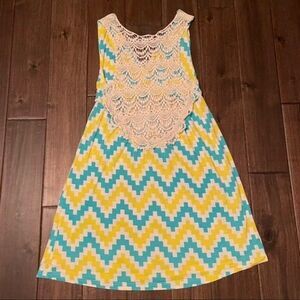 Macbeth Collection Wavy Striped Lace Back S